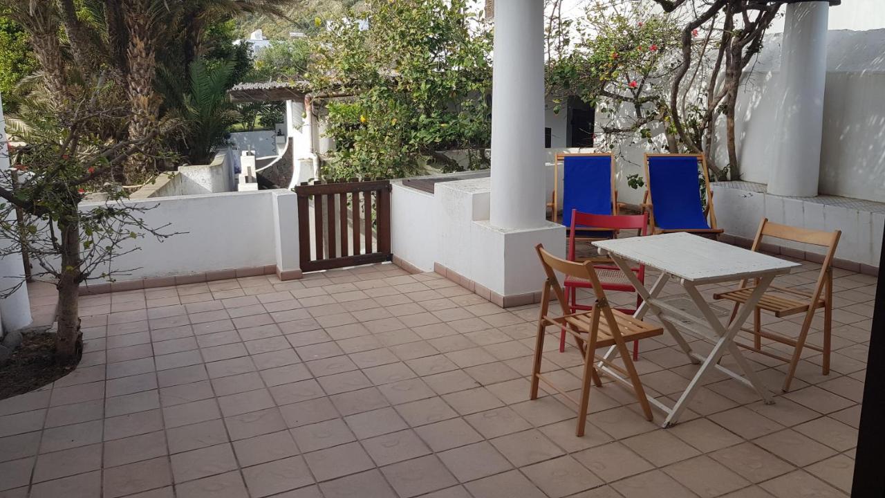 Case La Pergola Stromboli Exterior photo