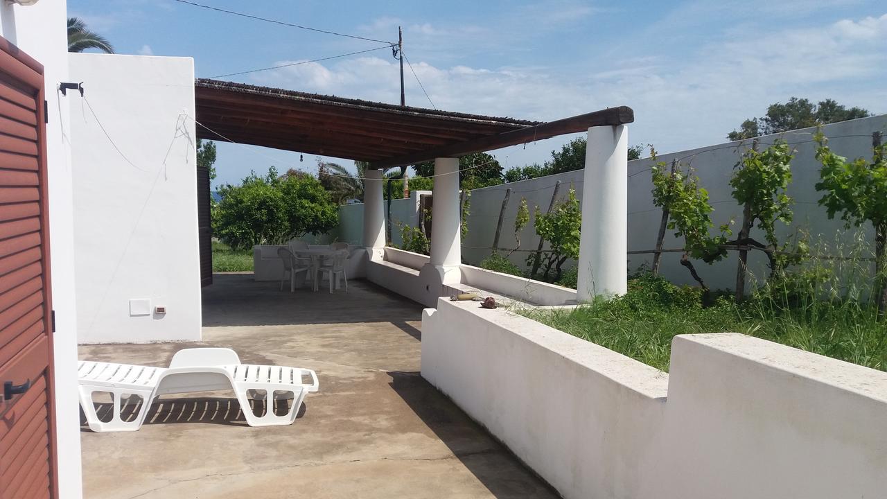 Case La Pergola Stromboli Exterior photo